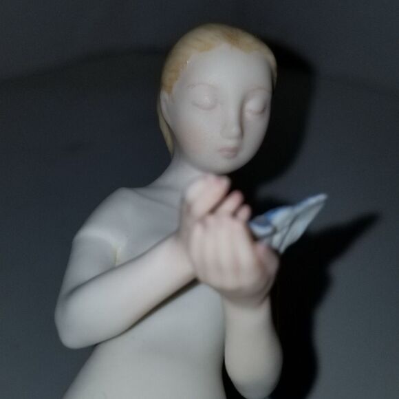 First Flight Cybis Girl With Blue Bird Kneeling 1963  by Patricia Eakins… - Picture 12 of 13